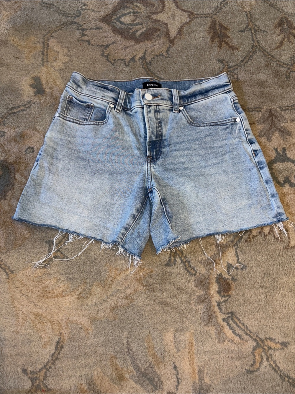 Express Frayed Hem Light Wash Denim Shorts